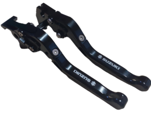 ΜΑΝΕΤΕΣ GSXR600 97-11 ΡΥΘΜΙΖΟΜΕΝΕΣ ΣΠΑΣΤΕΣ ΜΑΥΡΕΣ ΜΕ ΛΟΓΟΤΥΠΟ SUZUKI